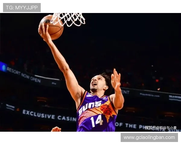 夏季训练不放松麦克丹尼尔斯运球节奏感十足轻松命中撤步三分球