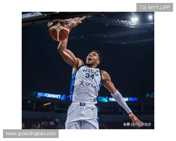 字母哥32分钟内表现出色却无力挽回局势贡献26分11板8助令人唏嘘